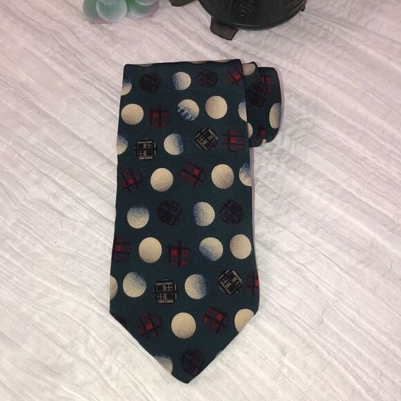Halston III Sill Stunning Emerald Green Ivory Red Navy Gray Black Golf Tie - Picture 1 of 6